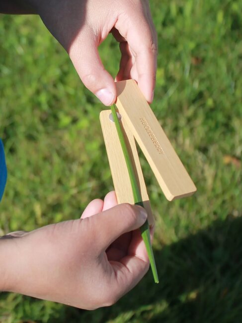 KIKKERLAND Huckleberry Grass Whistle