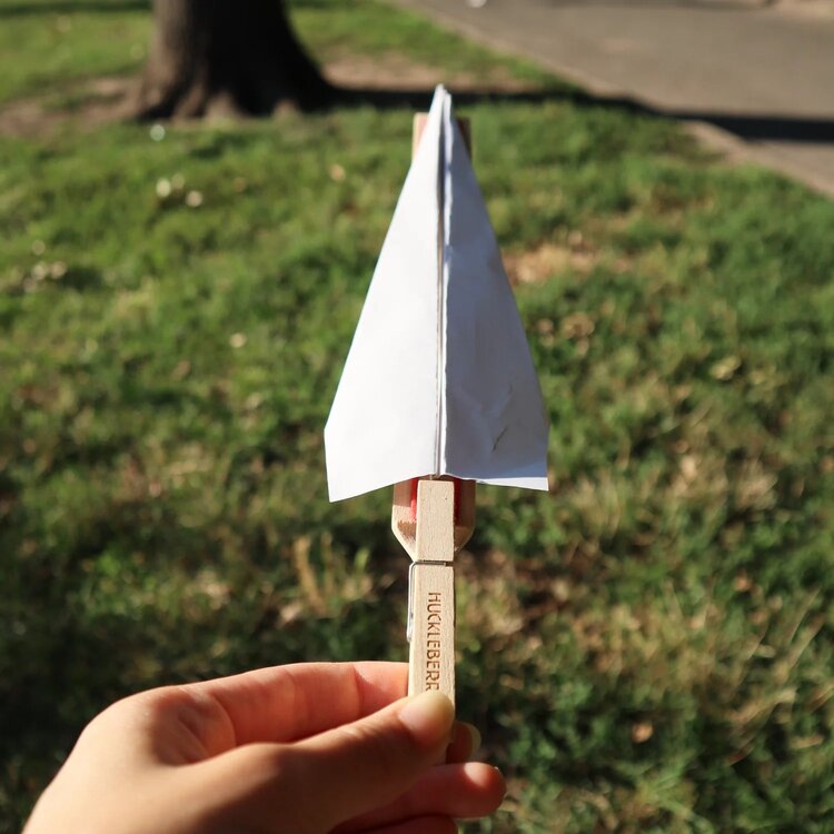 KIKKERLAND Paper Plane Launcher