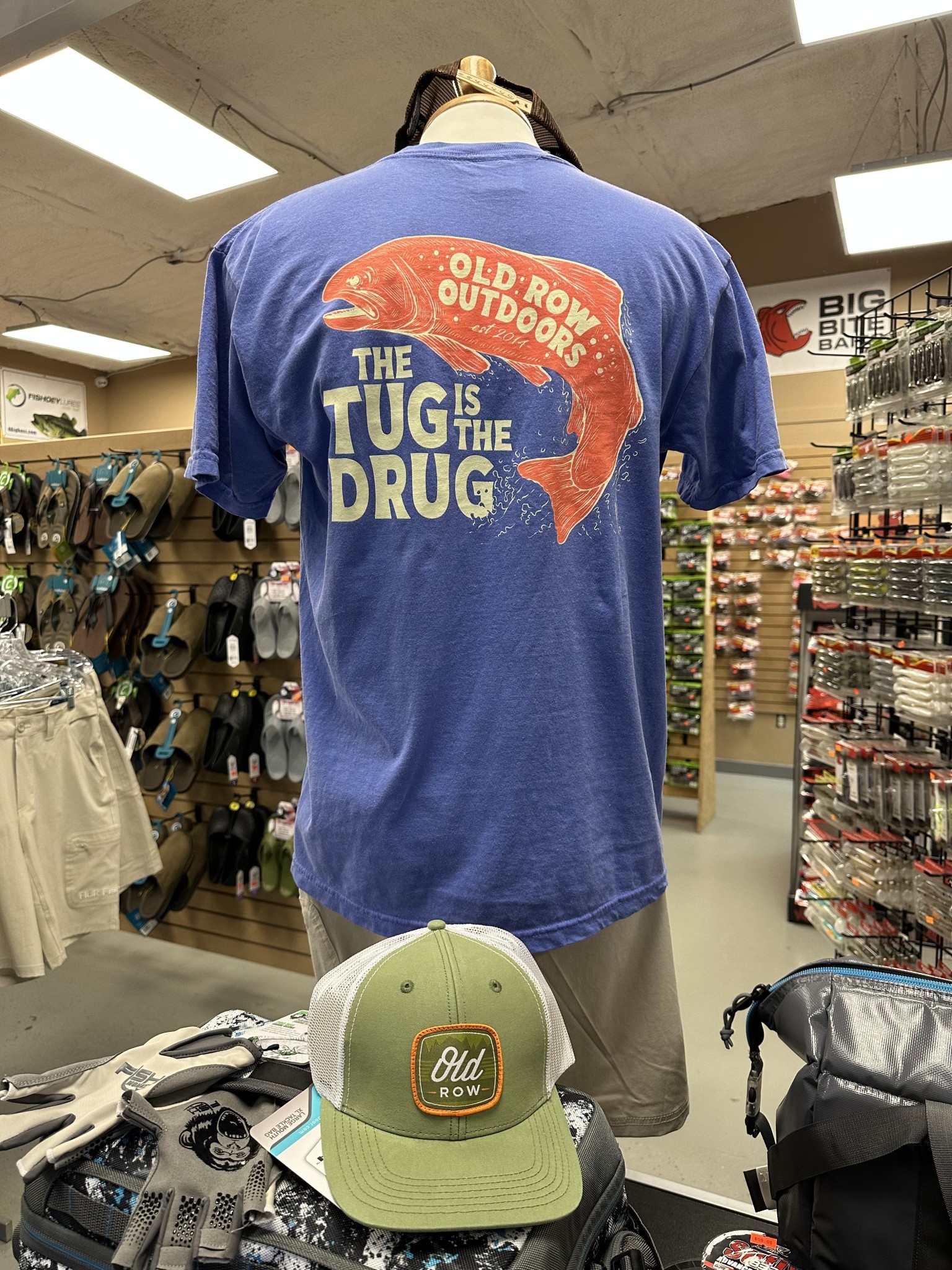 OLD ROW The Tug Is The Drug Pocket Tee Rugged Shoal Outfitters