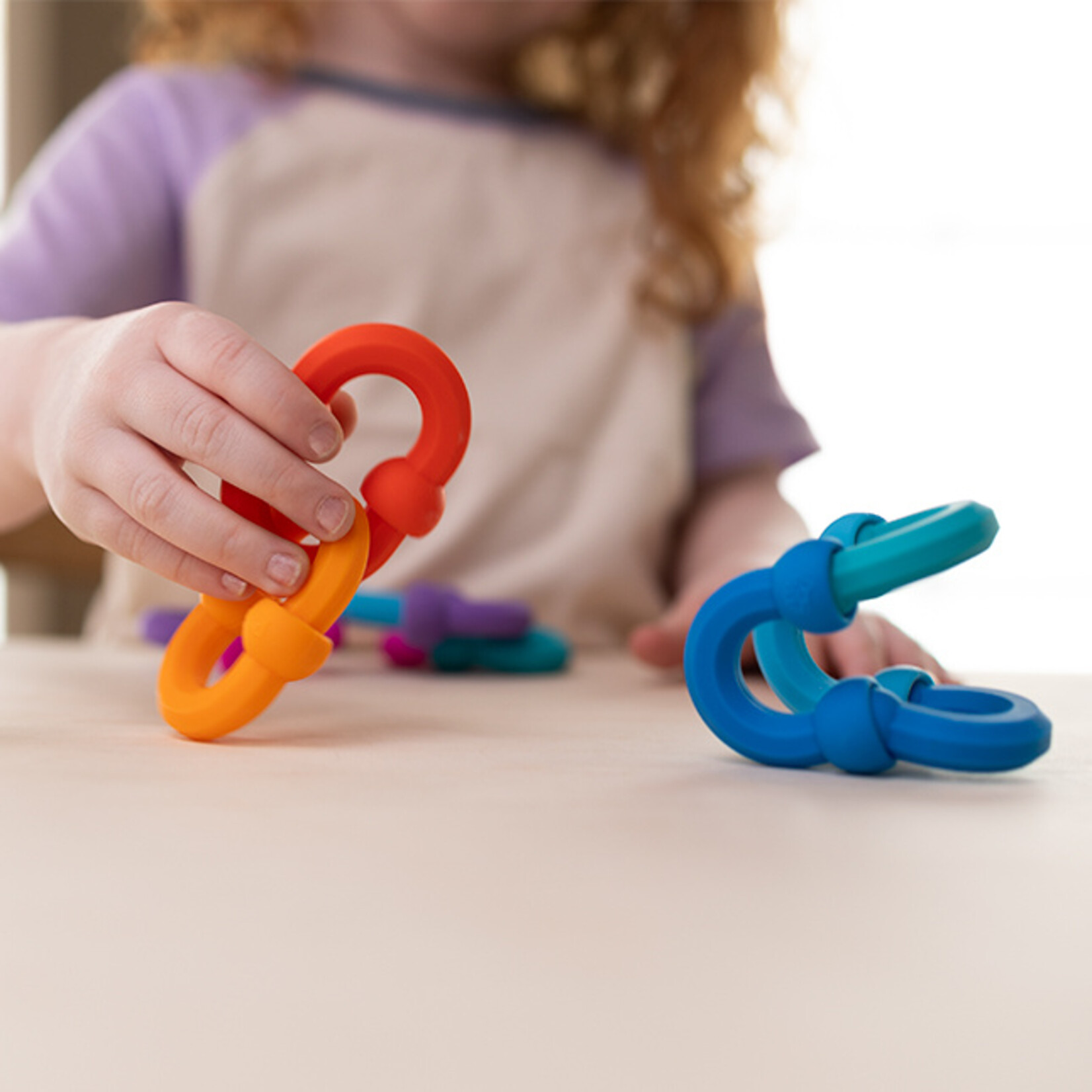 FAT BRAIN TOYS PLIP LINKS