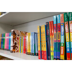 BOOKS & TOYS
