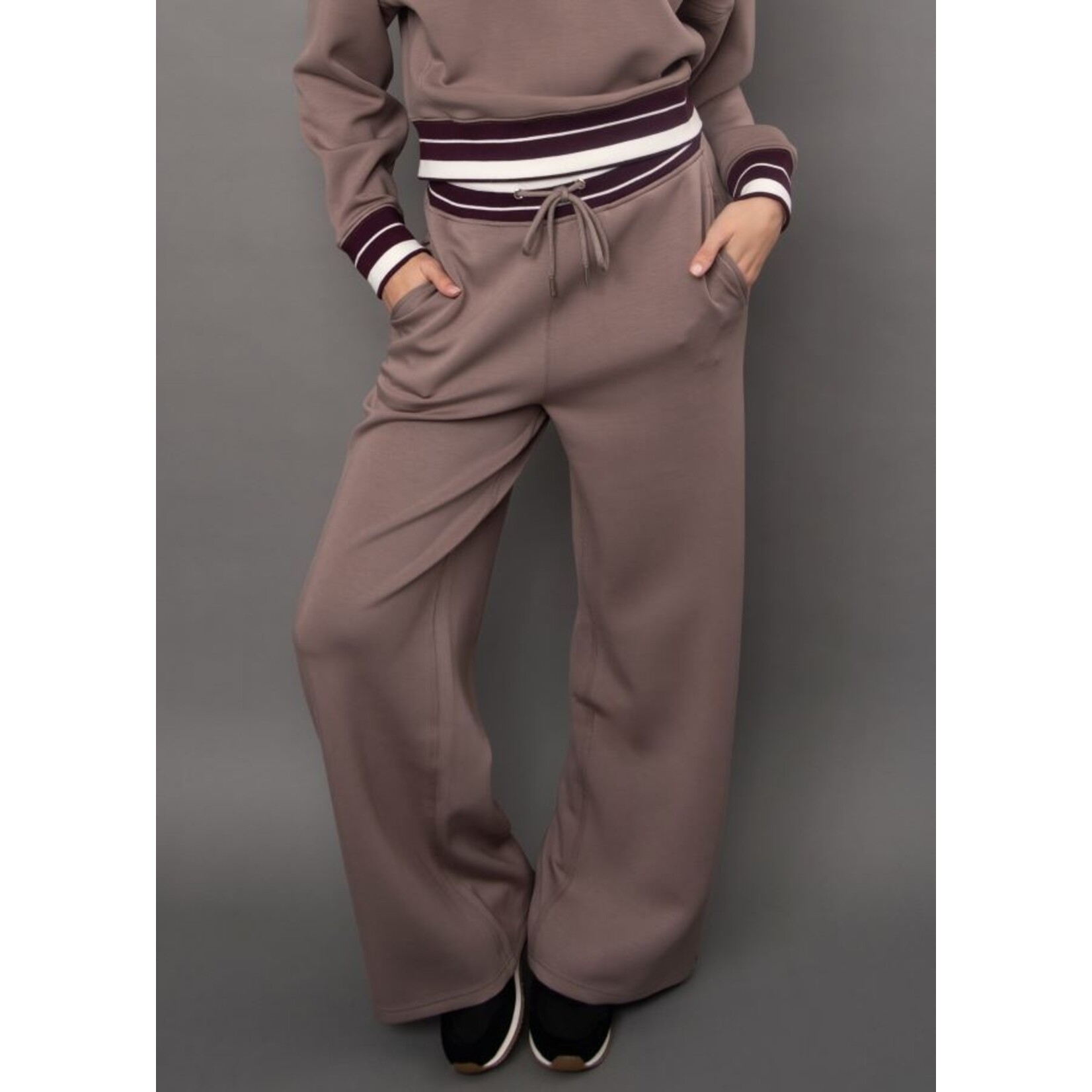 RD STYLE UNBOUTIQUED BAND TOGETHER SOFT KNIT PANT
