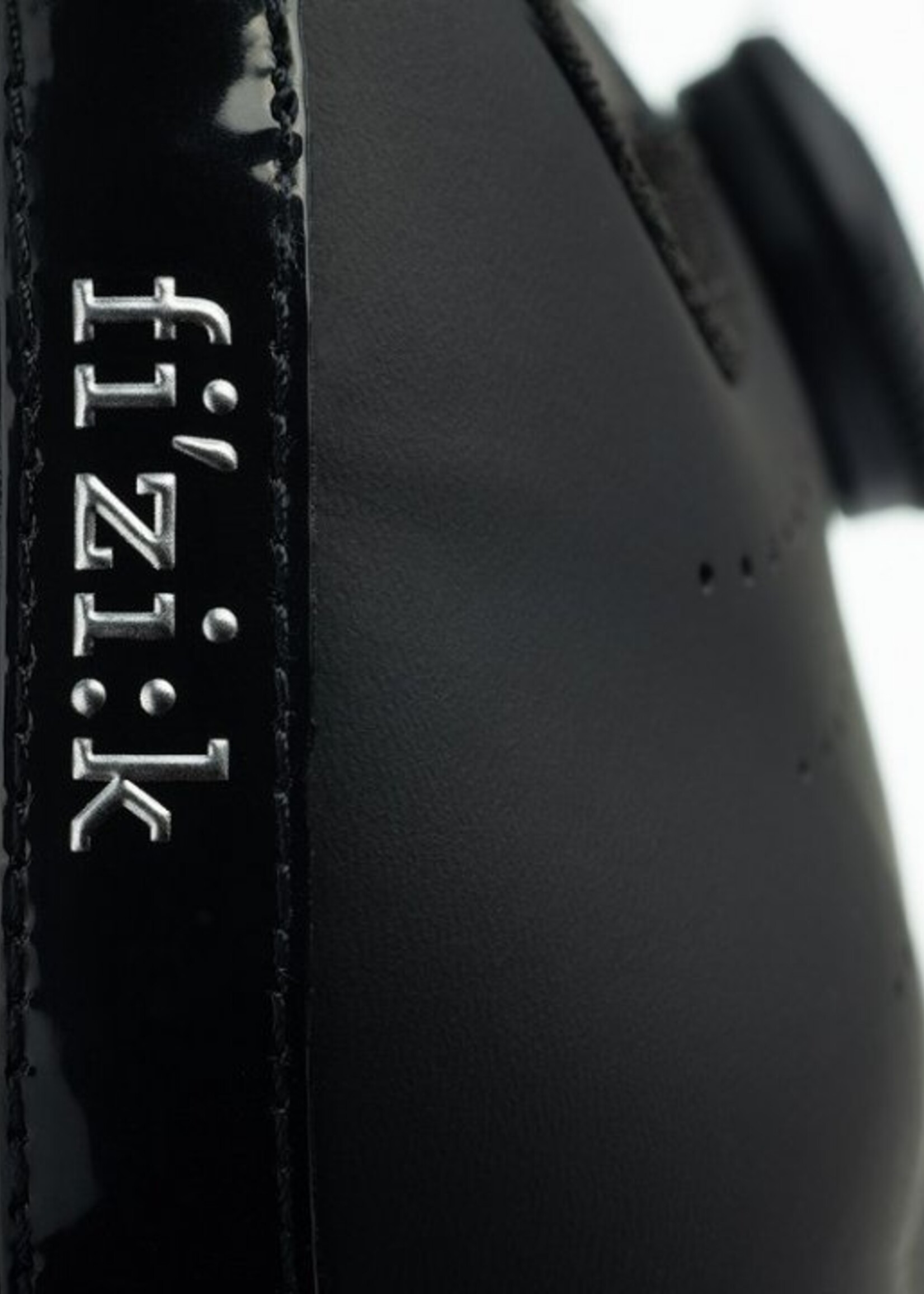 Fizik Road Shoes Tempo Overcurve R5 White / Black 39