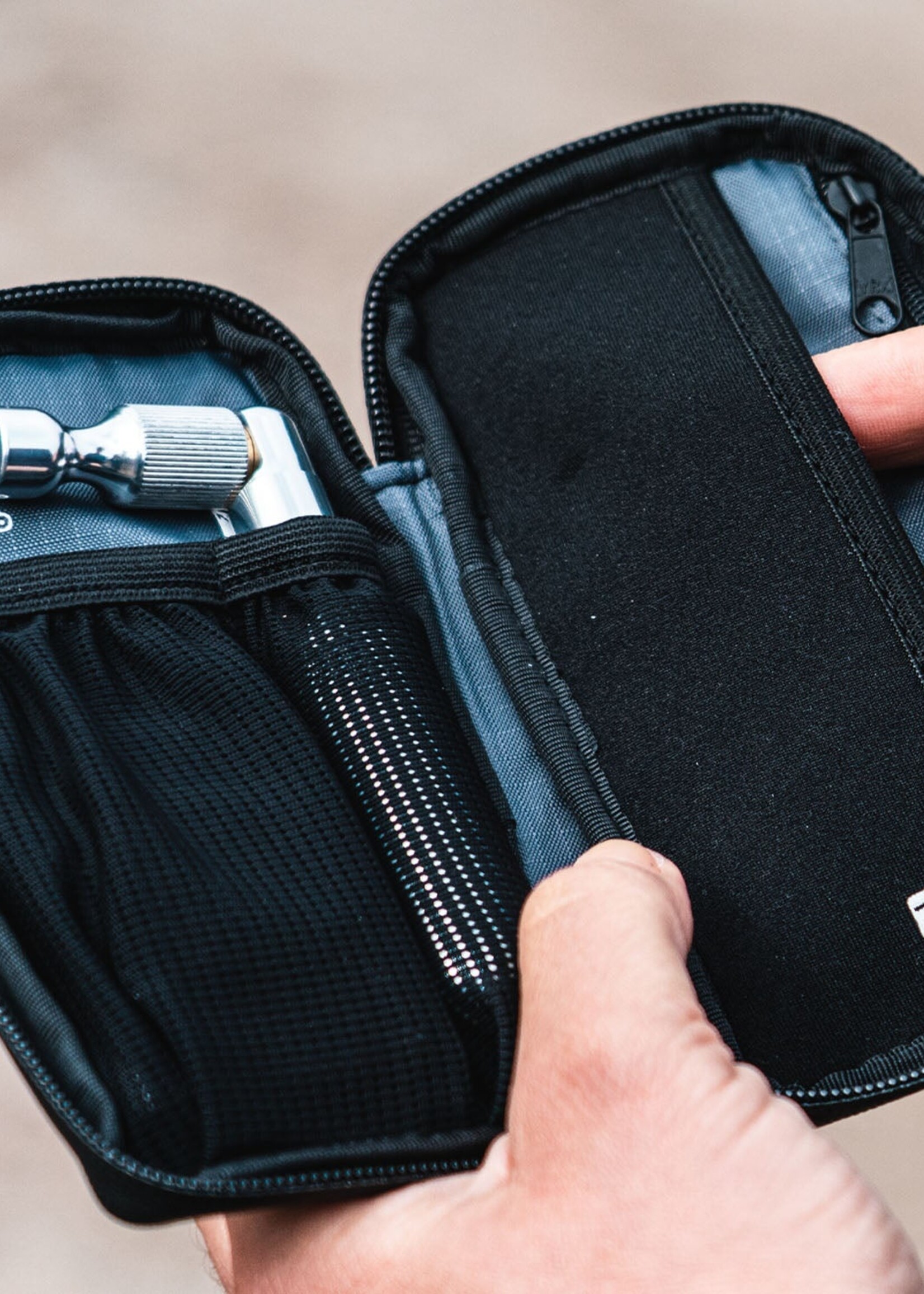 Lezyne TRIGGER DRIVE CO2 WITH 16G CARTRIDGE