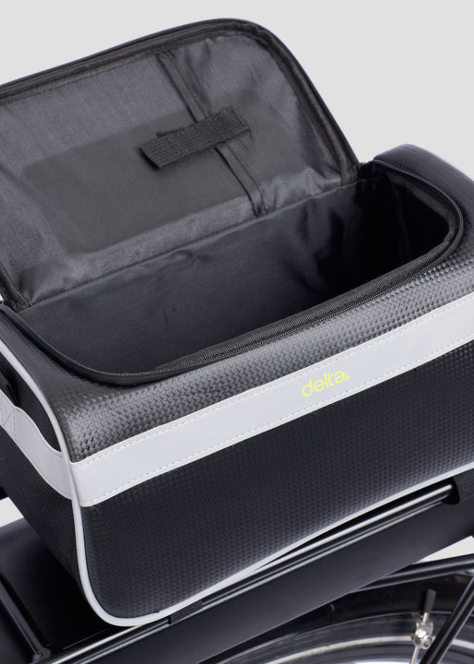 delta hybrid handlebar trunk pack