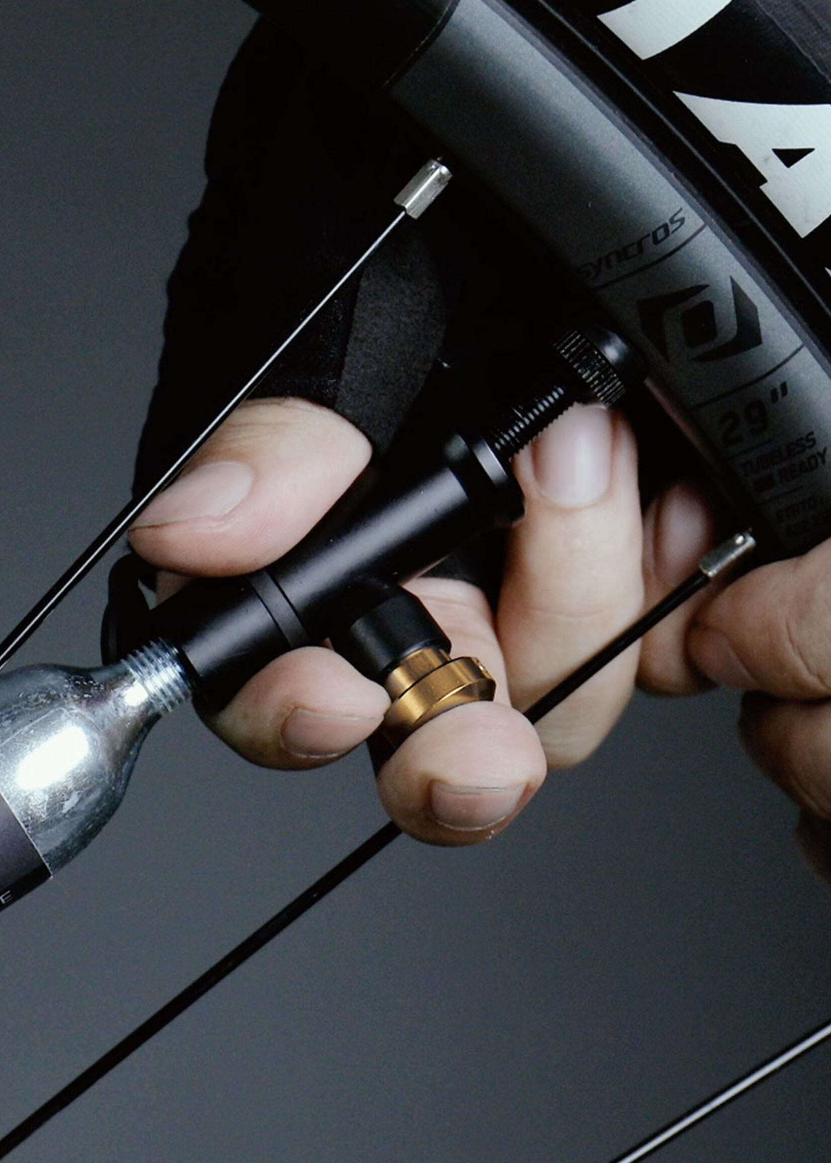 TOPEAK TUB-MSX2 TUBI MASTER+ TUBELESS TIRE REPAIR KIT W/Co2 STAP MN