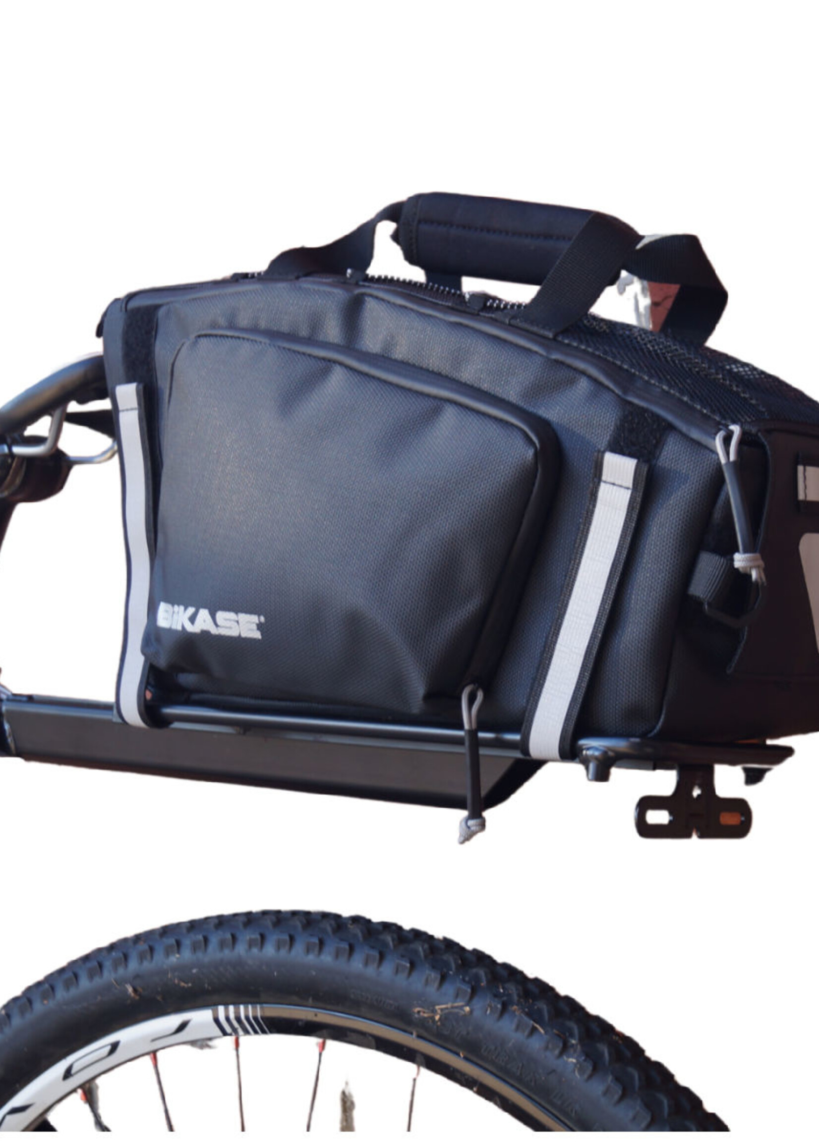 BIKASE 2038 REGGIE RACK TRUNK BAG BLK 820ci W/BUILT IN COVER