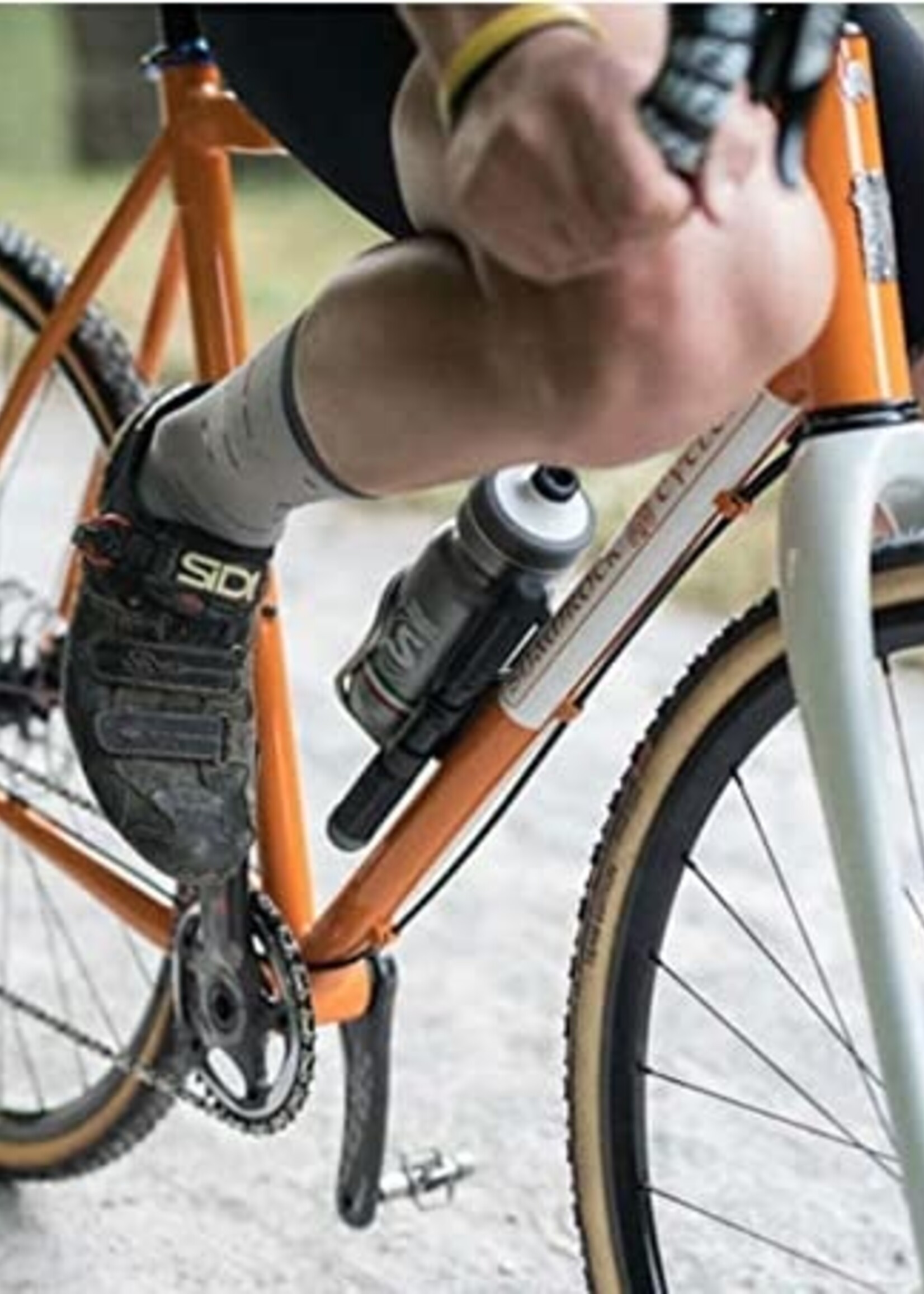 Silca Tattico mini pump with hose and bottle cage mount Black