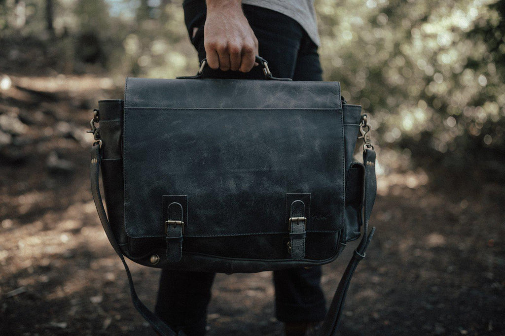 Sitka sales leather messenger