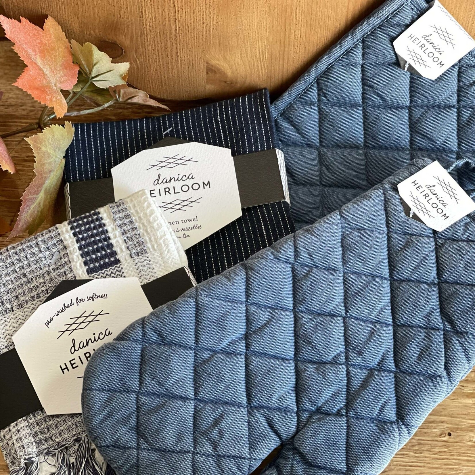 Now Designs Stonewash Heirloom Potholders  /  Midnight