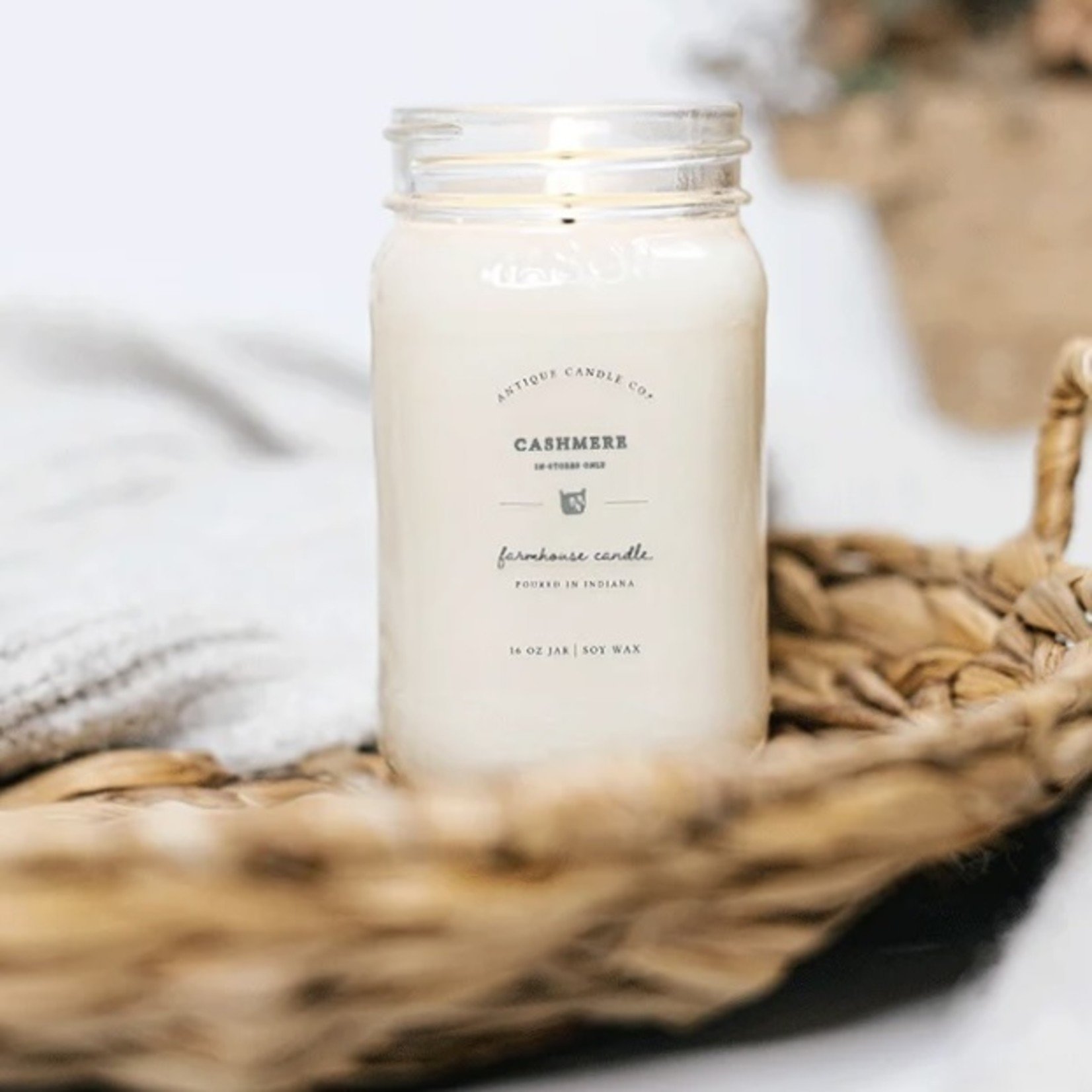 Antique Candle Co. Cashmere by Antique Candle Co. /  16 oz