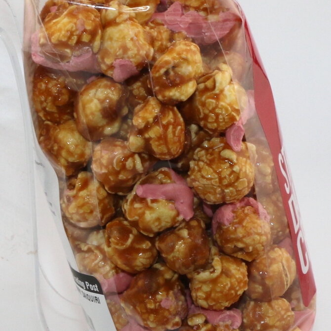 SOUTHBEND CHOC. COMPANY Strawberry Daiquiri Crunch Popcorn - 8 oz