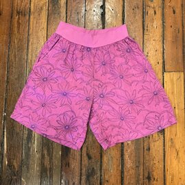 Cut Loose Linen Daisy Walking Short