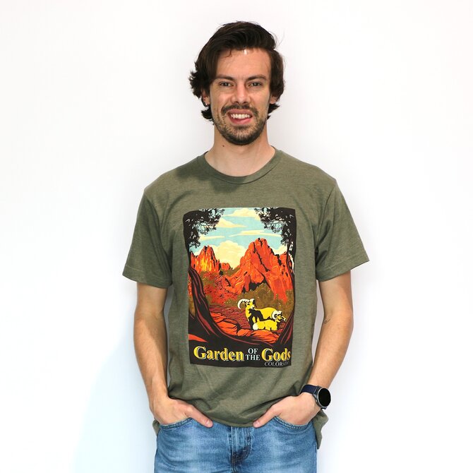 GREAT MOUNTAIN WEST Garden of the Gods Retro Crew T-Shirt