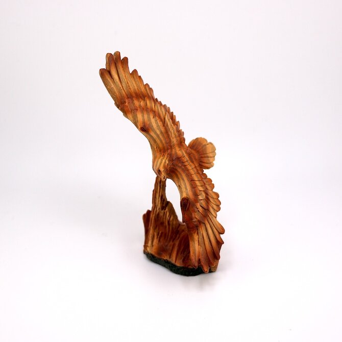 Lipman Gifts FIG - Eagle Woodgrain