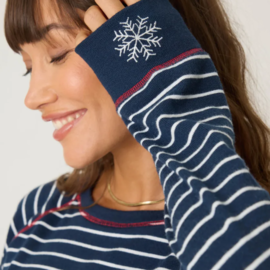 PJ Salvage Top - Long Sleeve Snowflake Kisses