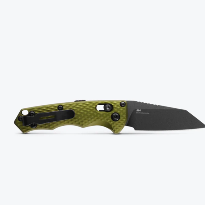 BENCHMADE KNIFE-Partial Immunity Axis