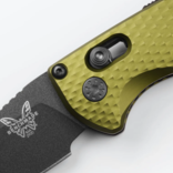BENCHMADE KNIFE-Full Immunity Axis