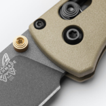 BENCHMADE KNIFE-Bugout Axis Drop Point Gray