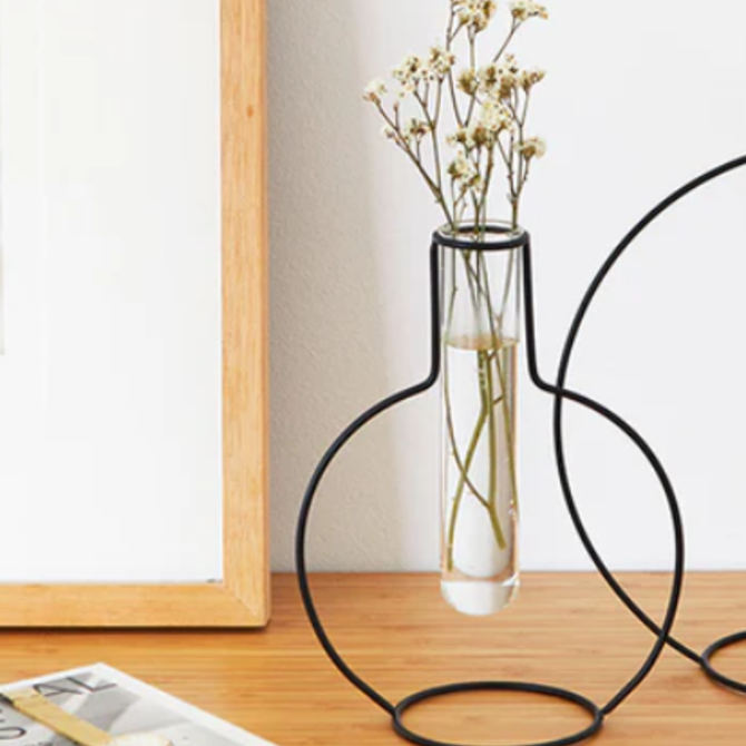BALVI Vase - Round Silhouette