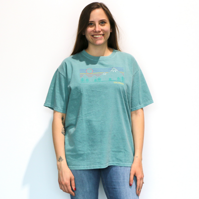 WORLDWIDE SPORTSWEAR Minimalist Mountain Design T-Shirt