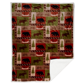 CARSTEN'S INC. Throw Blanket - Patchwork Lodge