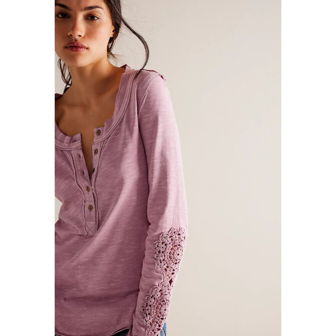 FREE PEOPLE Top - Our Song Henley Cuff