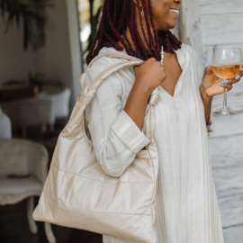 HI LOVE Tote - Love Me Knot