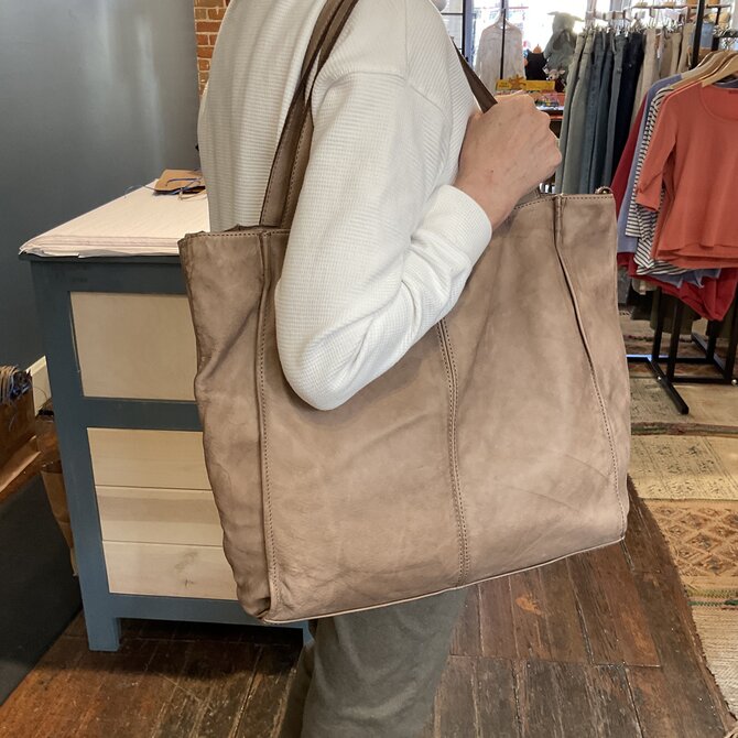 MILIO MILANO Tote - Distressed Leather