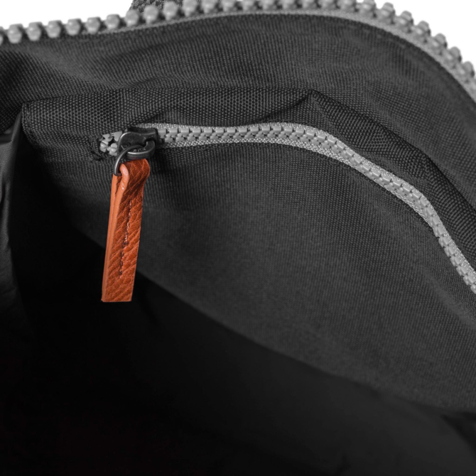 Ori London Backpack - Bantry B Carbon SM