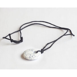 PETER WRIGHT Necklace - Howlite Circle