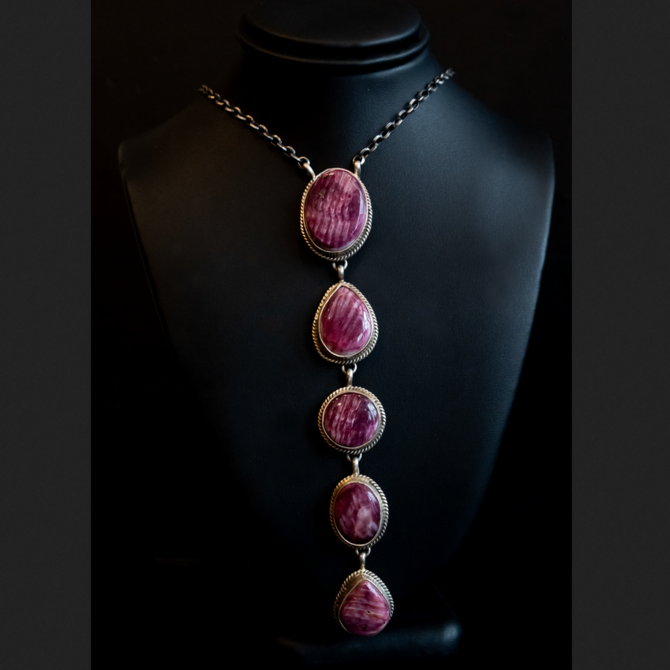 FIRST AMERICAN JEWELRY Necklace - Lariat Purple Spiny Oyster