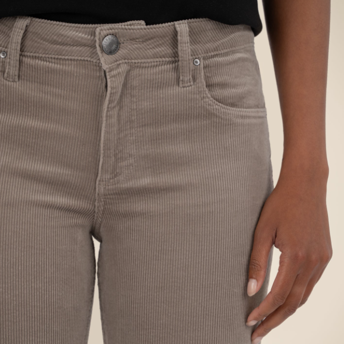 Jean - Kelsey Mid Rise Ankle Flare