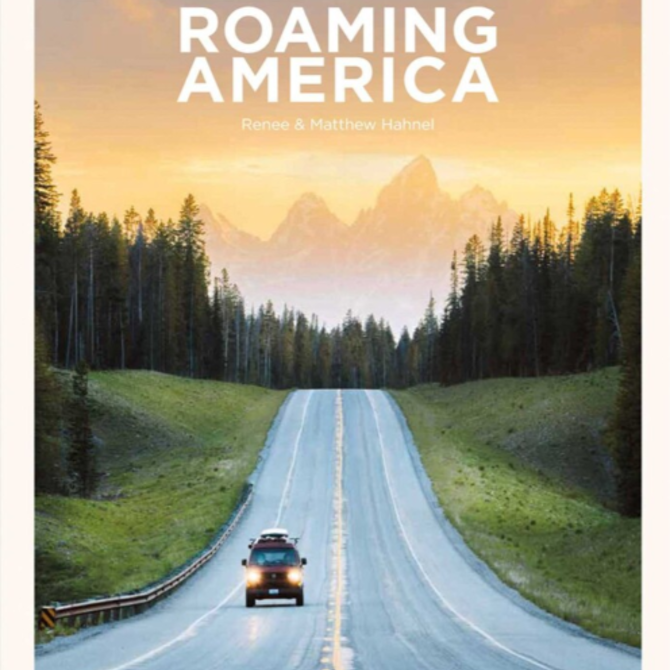SIMON AND SCHUSTER Roaming America: Exploring National Parks