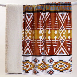 CARSTEN'S INC. Throw - Arrowhead Earth