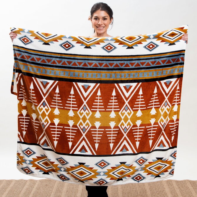 CARSTEN'S INC. Throw - Arrowhead Earth