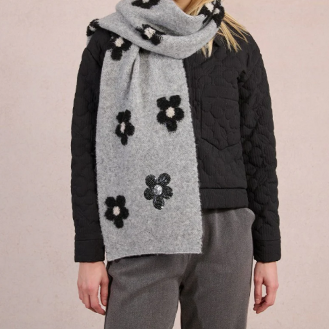 MOLLY BRACKEN Scarf - Floral Knit