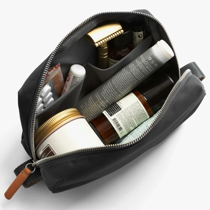 BELLROY *TOILETRY KIT-SLATE