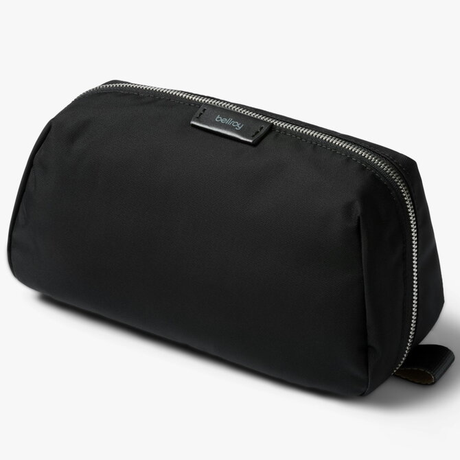 BELLROY *TOILETRY KIT PLUS-BLK