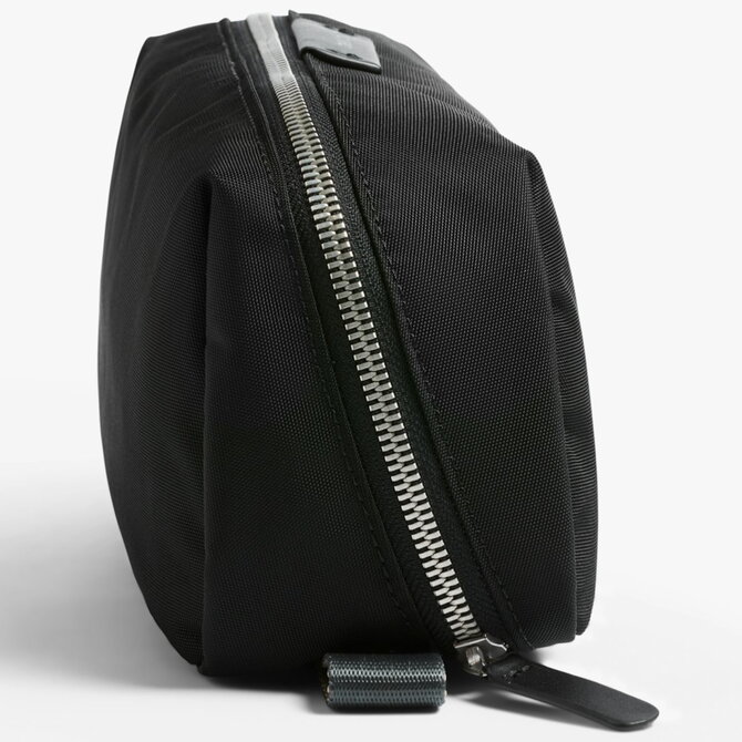 BELLROY *TOILETRY KIT PLUS-BLK