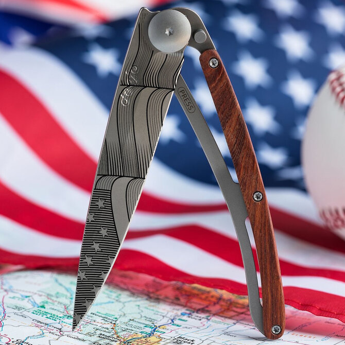 DEEJO KNIFE-CORAL WD/STARS & STRIPES