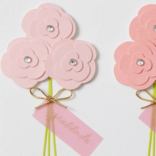 NIQUEA.D BY AVANTI Card - 3 Bouquets