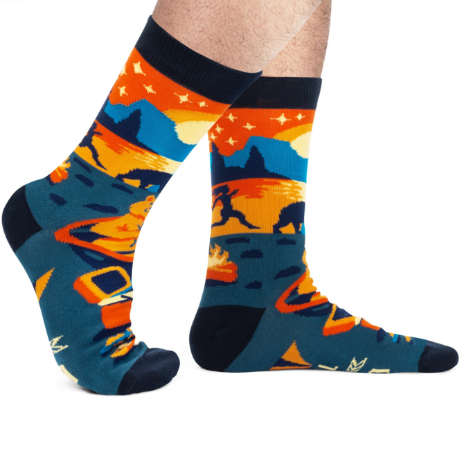 LAVLEY SOCKSM-CAMPING IS IN TENTS