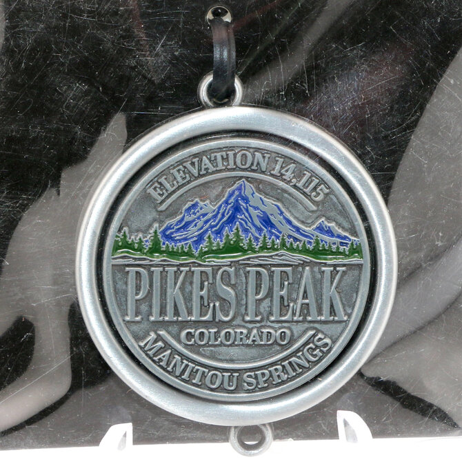 DUTCH AMERICAN IMPORT CO. WLK STK MEDALLION-PP MANITOU PWTR