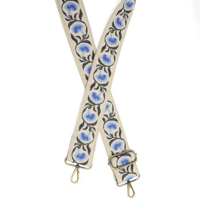 GUITAR STRAP-2" WHITE TRUMPET FLOWER