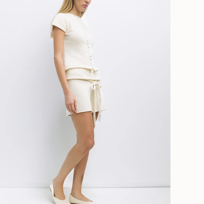 MOD REF Top-Alana