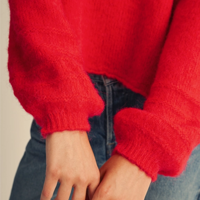 AEMI + CO Sweater-Brushed V Neck