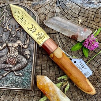 Luna Ignis Brass and Ash Queen Of The Fey Athame Luna Ignis Brass and Ash Queen Of The Fey Athame