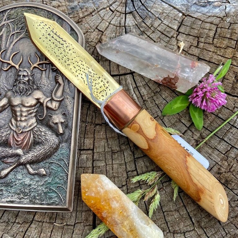Luna Ignis Brass and Ash Queen Of The Fey Athame