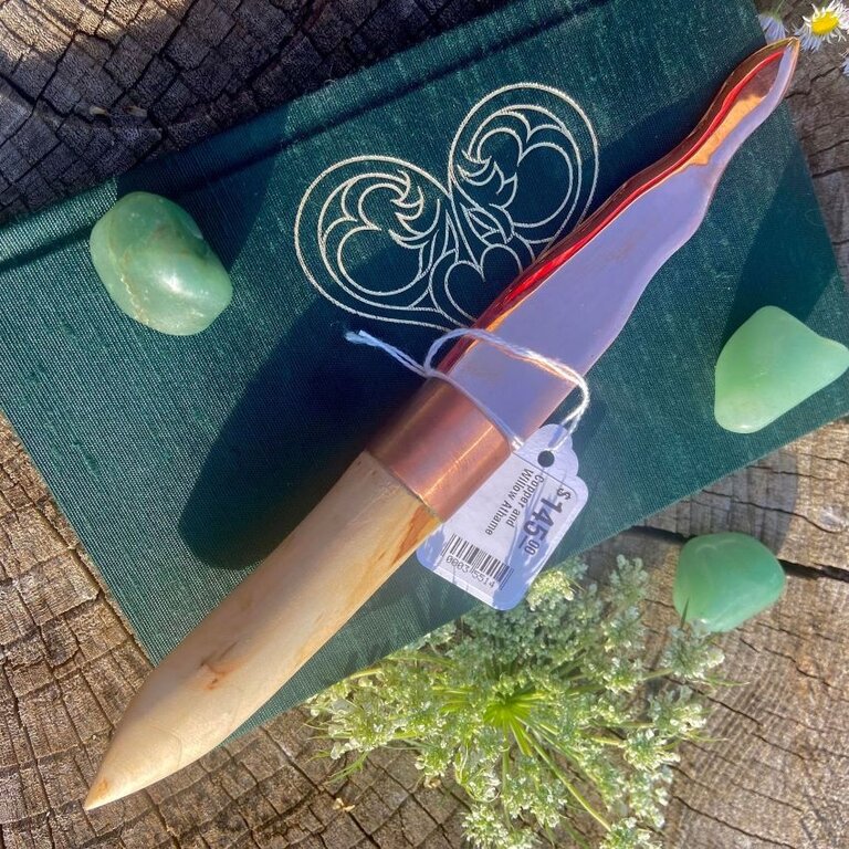 Luna Ignis Copper and Willow Athame With Triquetra And Hecate Wheel